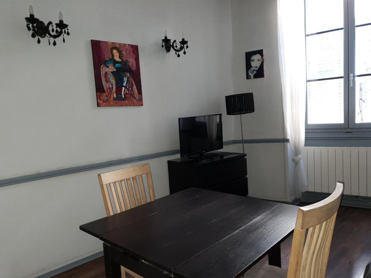 Home Nantua Studio Meubles Ain-Jura Экстерьер фото