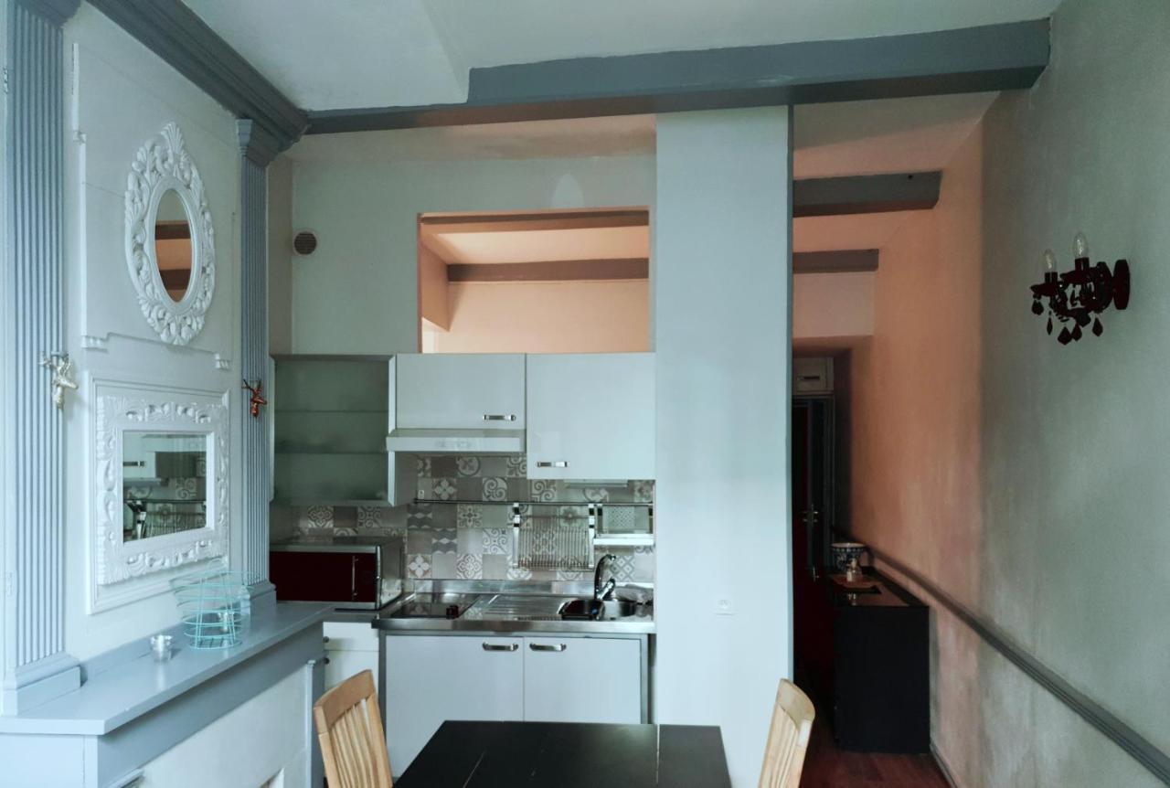 Home Nantua Studio Meubles Ain-Jura Экстерьер фото